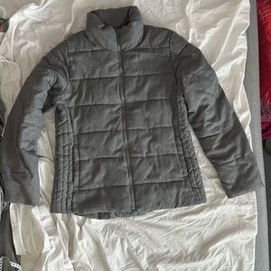 Old Navy Women’s Medium Gray Puffer Jacket